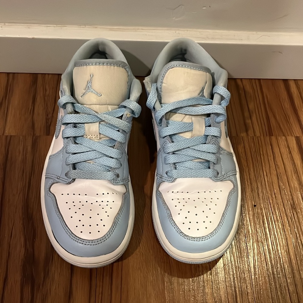 Nike Air Jordan Low, Ice Blue, Y3.5 - Picture 3 of 7